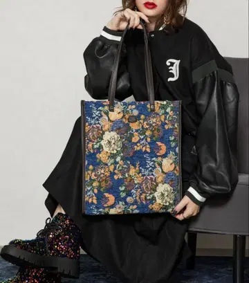 [ jouetie/쥬에티 ] 고블랑 플라워 플랫 토트백
