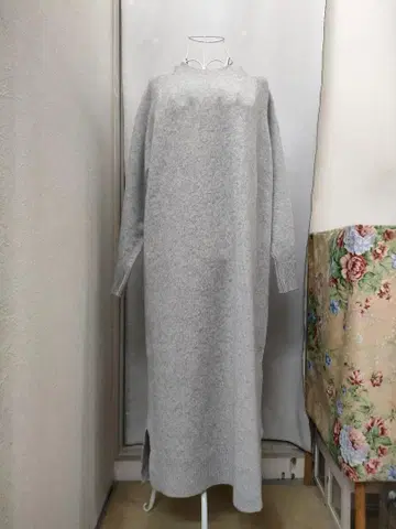 휴먼 우먼 니트 원피스 그레이