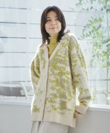 니코앤드 모티브 자카드 빅 V넥 가디건