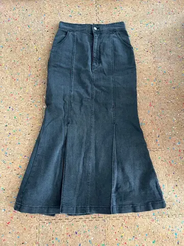 Ray BEAMS 블랙 데님 머메이드 스커트