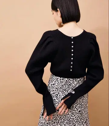 ADAM ET ROPE' 볼륨 슬리브 2WAY 리브 니트 풀오버