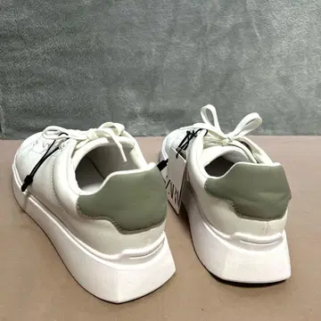 ZARA 스니커즈 모던 화이트 27.6cm 43인치