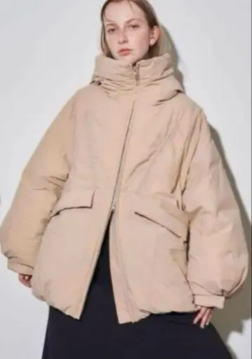 ELENDEEK 다운 폼 숏코트 베이지