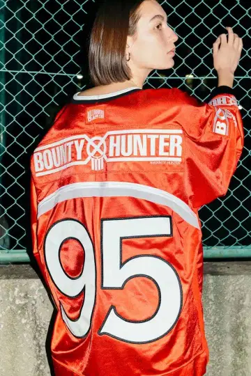 BOUNTY HUNTER HOCKEY JERSEY