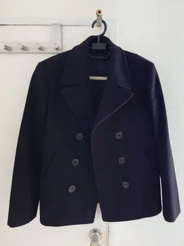 닐 바렛 더블 브레스트 피 코트