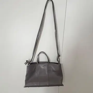 CHRISTIAN VILLA 그레이 토트백 숄더 포함