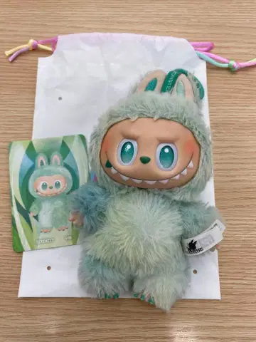 [ 정품 중고품 ] labubu 라부부 SERENITY