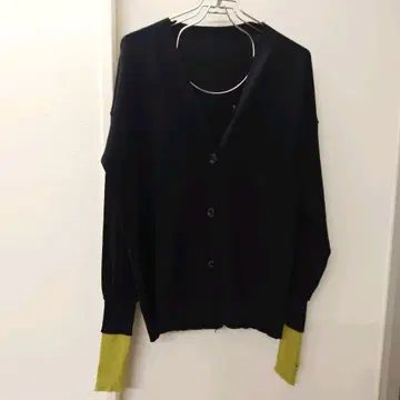 레이어드 가디건 블랙 그린 썸홀