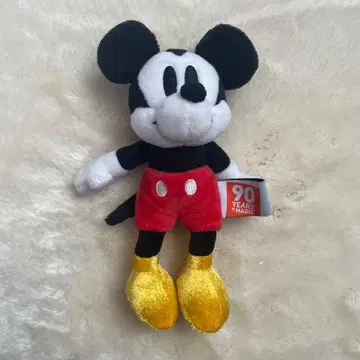디즈니 스토어 90주년 미키 인형 배지