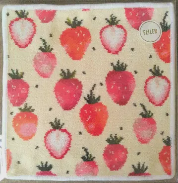 러브러리 스트로베리 도트 손수건 페이러