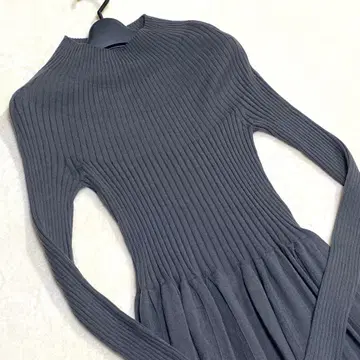 미사용 유니클로 UNIQLO U 3D 메리노 리브 모크넥 원피스 L 긴팔