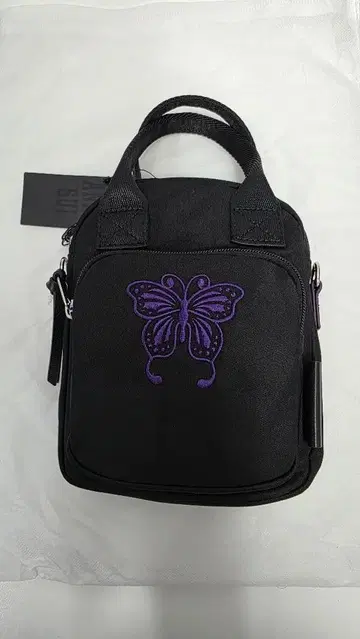 ANNA SUI 나비 자수 블랙 토트백