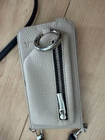 라이트 그레이 스마트폰 숄더백