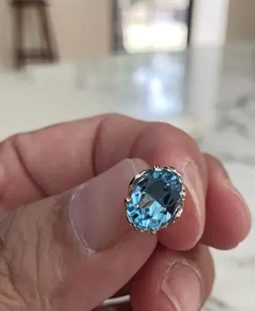 블루 토파즈 타이