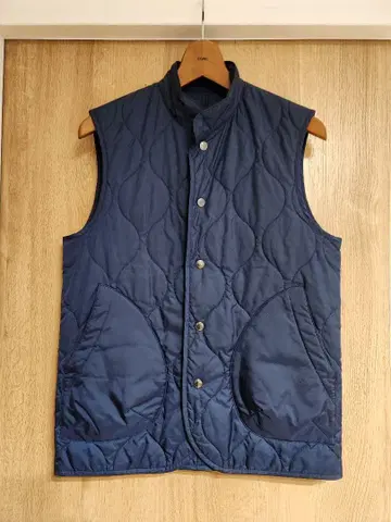 SOPHNET. QUILTING VEST NAVY M