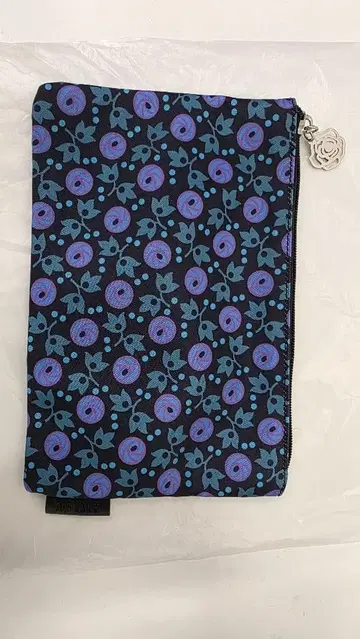 ANNA SUI 꽃무늬 파우치 청보라