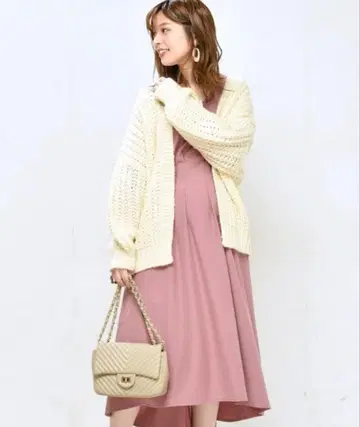 허리 턱 깔끔한 원피스