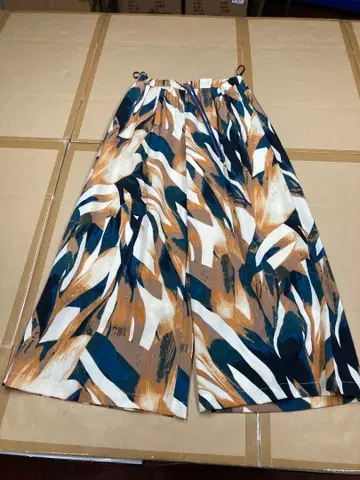 아얀 봄 패턴 팬츠 size 38 미사용품