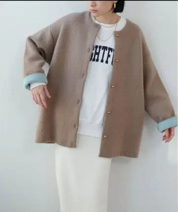 LARUTA 라루타 FOX 혼방 W 페이스 니트 코트 골드 버튼