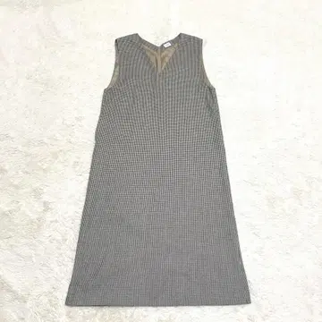 새상품급 어반 리서치 도어스 원피스 최근 슬리브리스 하운드투스