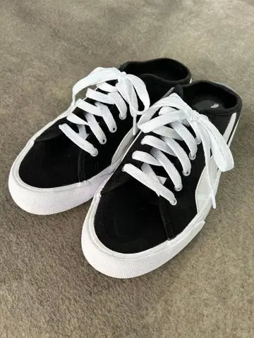 푸마 PUMA 바리 뮬 스니커즈 블랙 37 23cm