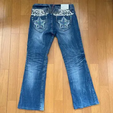 REDPEPPER 비즈 장식 날개 자수