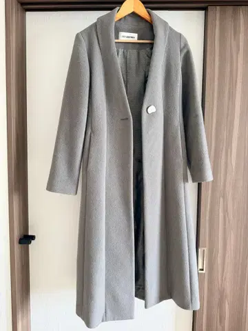 Lily Brown(릴리 브라운) 체스터 코트 LWFC224040