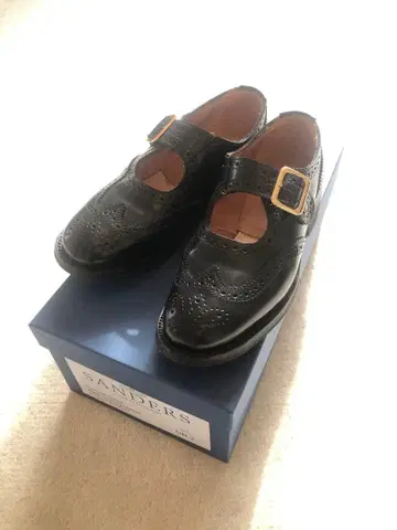 SANDERS 블랙 멜리 제인 신발