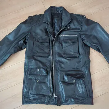 블랙 가죽 자켓 L 사이즈 (천연 가죽)