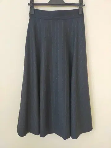 steven alan 다크 네이비 플레어 스커트 미사용