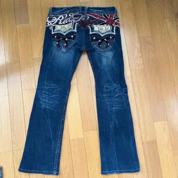 REDPEPPER 유니언 잭 자수 플레어 데님 팬츠