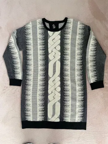 기하학 패턴 긴팔 롱 니트 스웨터 프리 사이즈