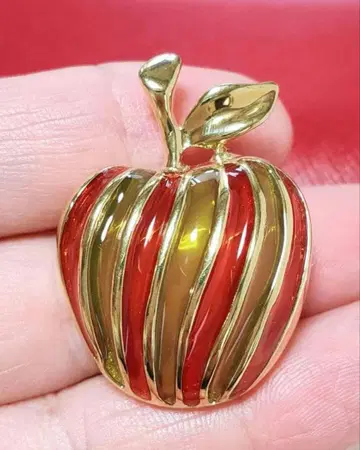프랑스제 빈티지 에나멜 사과 Apple 브로치