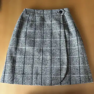 그레이 체크 무늬 울 트위드 랩 스커트