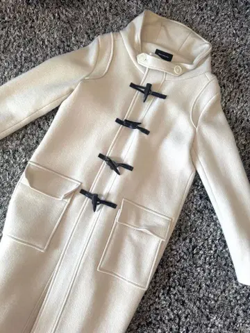 Deux mille anu 아이보리 더플 코트