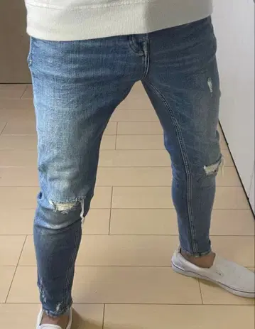 ZARA 데미지 스키니 데님