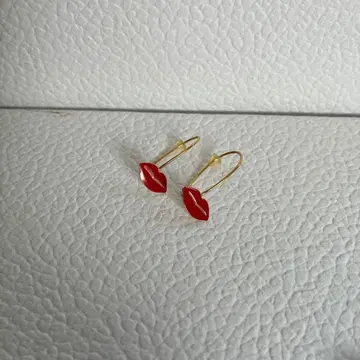 H.P.France 입술 귀걸이