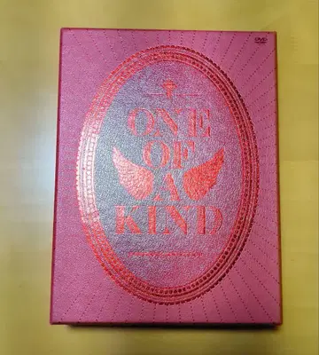 G-DRAGON ONE OF A KIND DVD 박스 세트