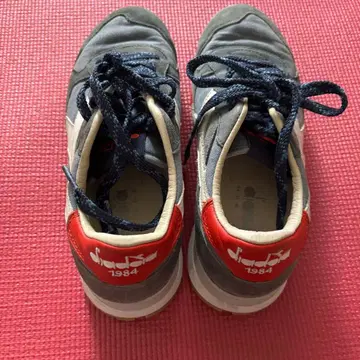 diadora 헤리티지 1984 스니커즈