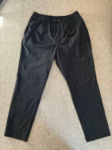 BEAUTY&YOUTH 360 MASTER 블랙 조거 팬츠