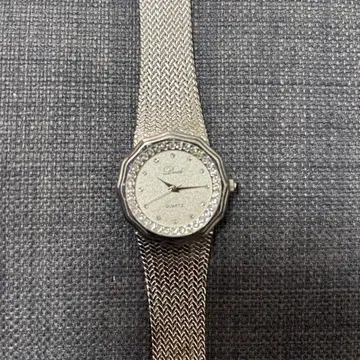 실버 쿼츠 아날로그 손목시계