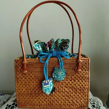 브라운 바스켓백 복조리 포함