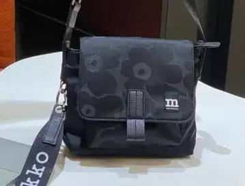 marimekko 숄더백 블랙
