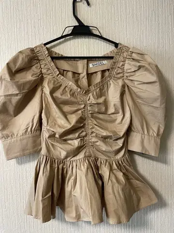 SNIDEL 베이지 프릴 블라우스 원사이즈