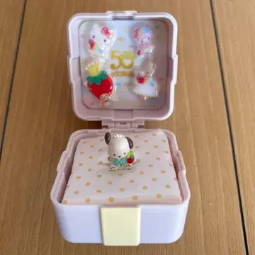 딸기 신문 50주년 기념 유메큥 반지 BOX 포차코
