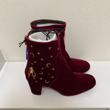 GU 세일러문 콜라보 벨로아 부츠 빨간색