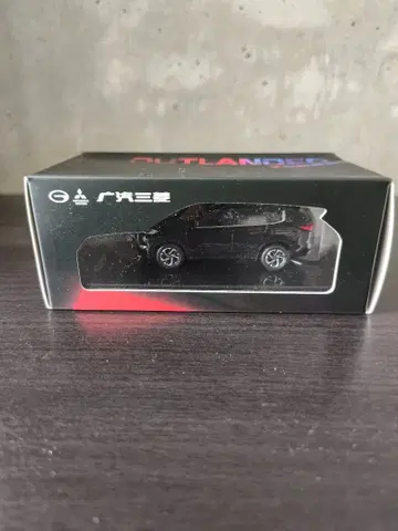 미쓰비시 아웃랜더 미니카 1/64