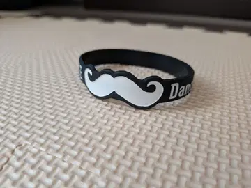 Officialdism 러버 밴드