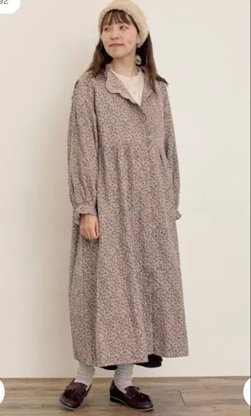 [ Cross x Linen ] 프릴 원피스 사만사 모스모스 M 베이지