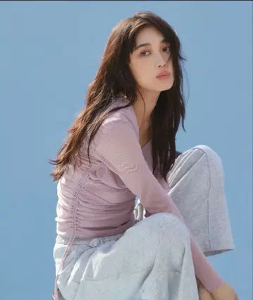 프레이 아이디 스퀘어 넥 드레이프 튤 상의